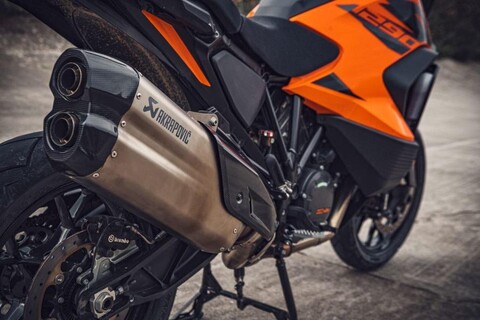 Akrapovic "Slip-on Line" KTM