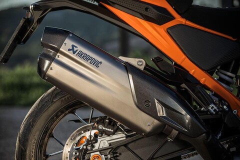 Akrapovic "Slip-on Line" KTM