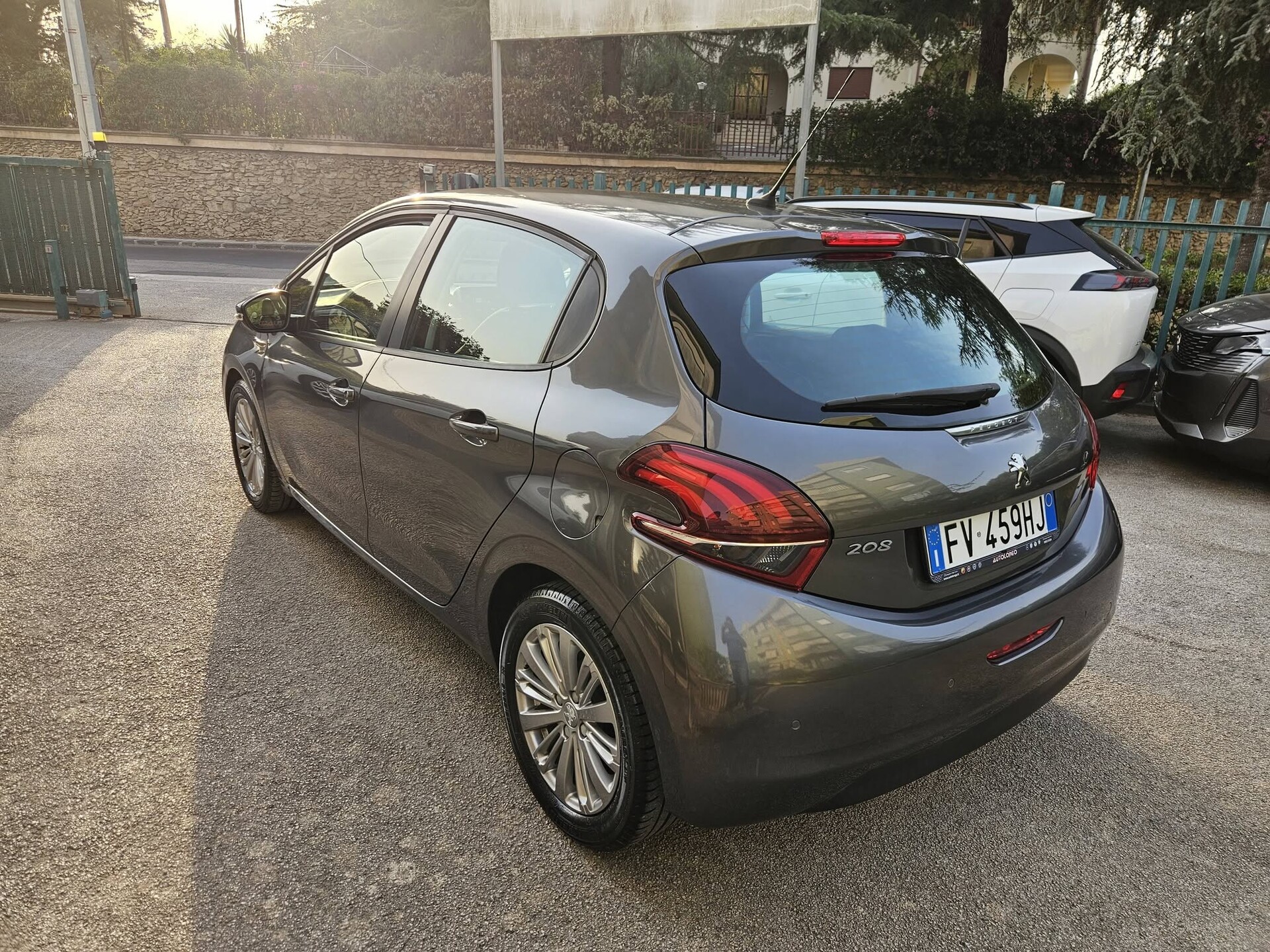 Peugeot 208 ALLURE Benzina