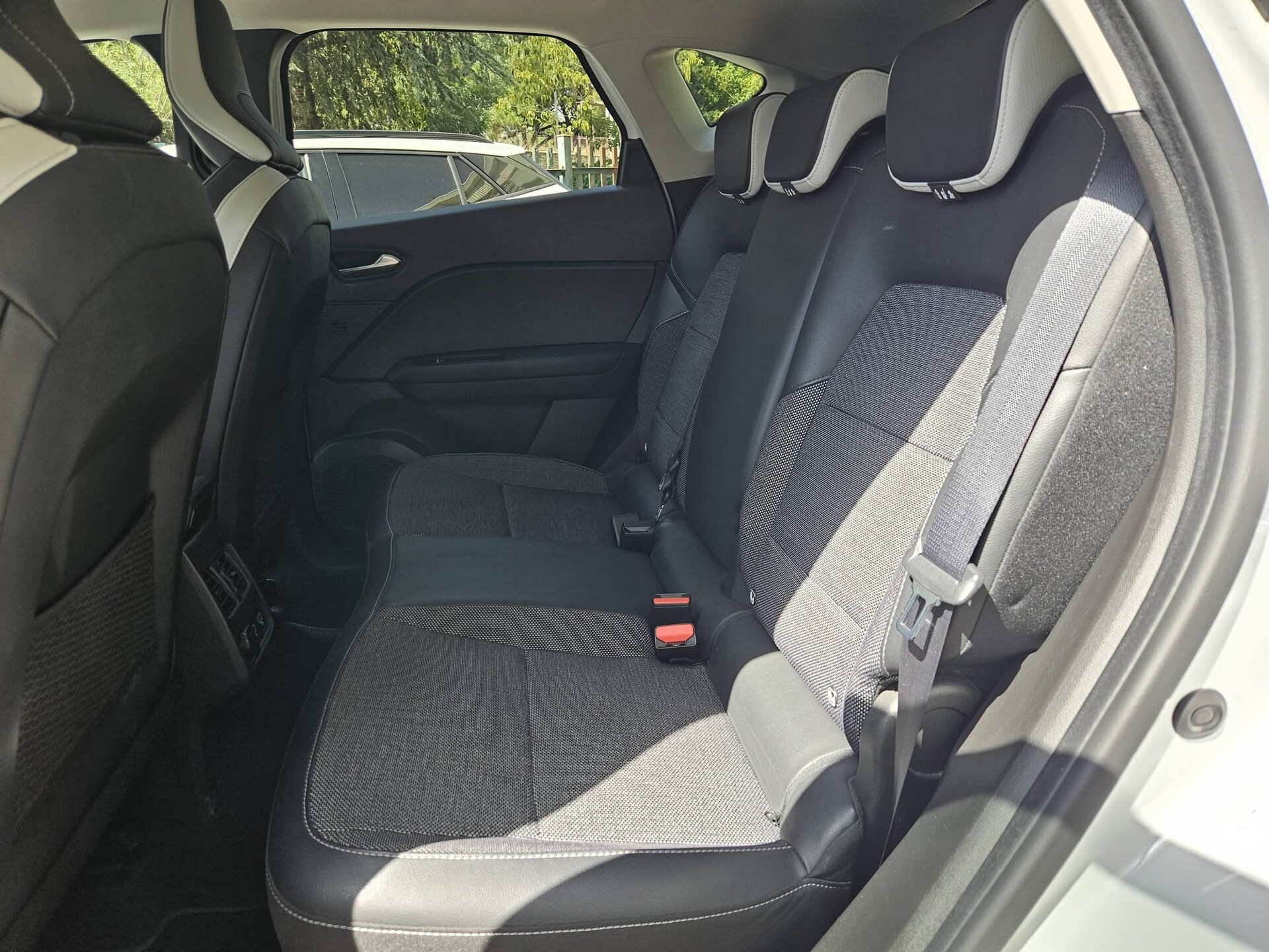 Renault Captur INTENS Sport Ibrida