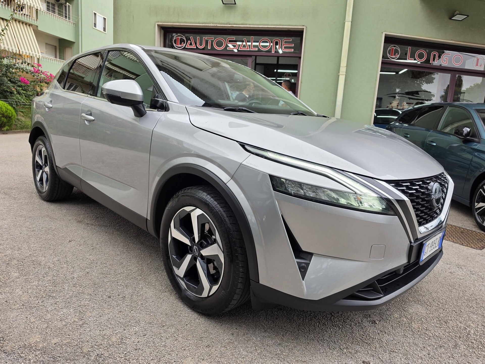 Nissan Qashqai N-CONNECTA Xtronic Elettrica / Benzina