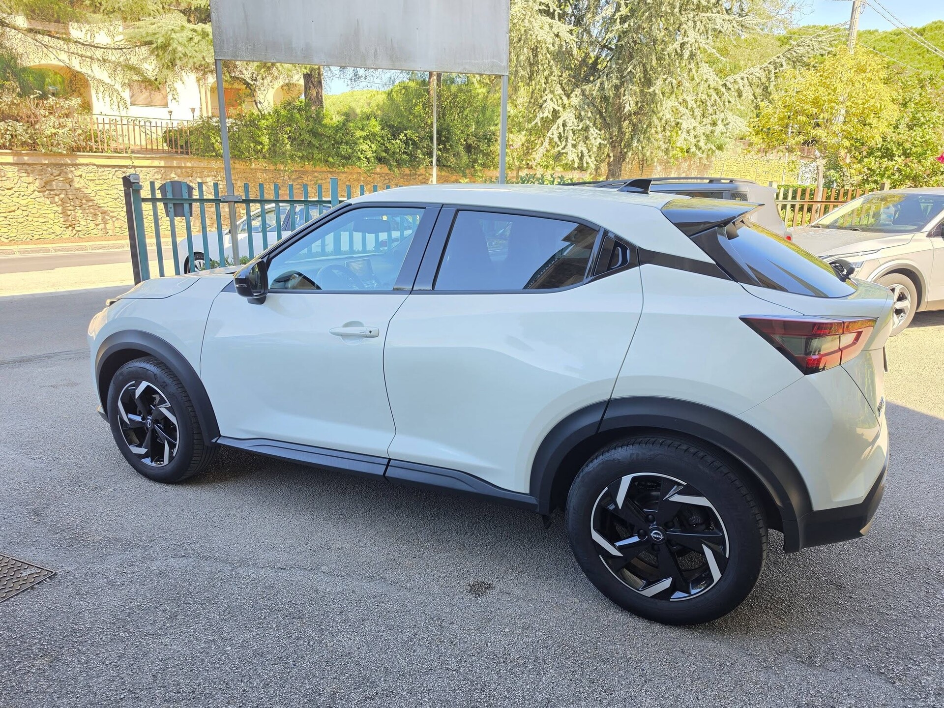 Nissan Juke 1.0 DIG-T 114 N-Connecta Dct Benzina