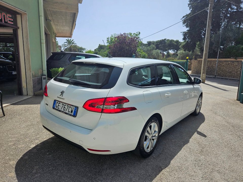 Peugeot 308 BUSINESS 130cv s&s Diesel