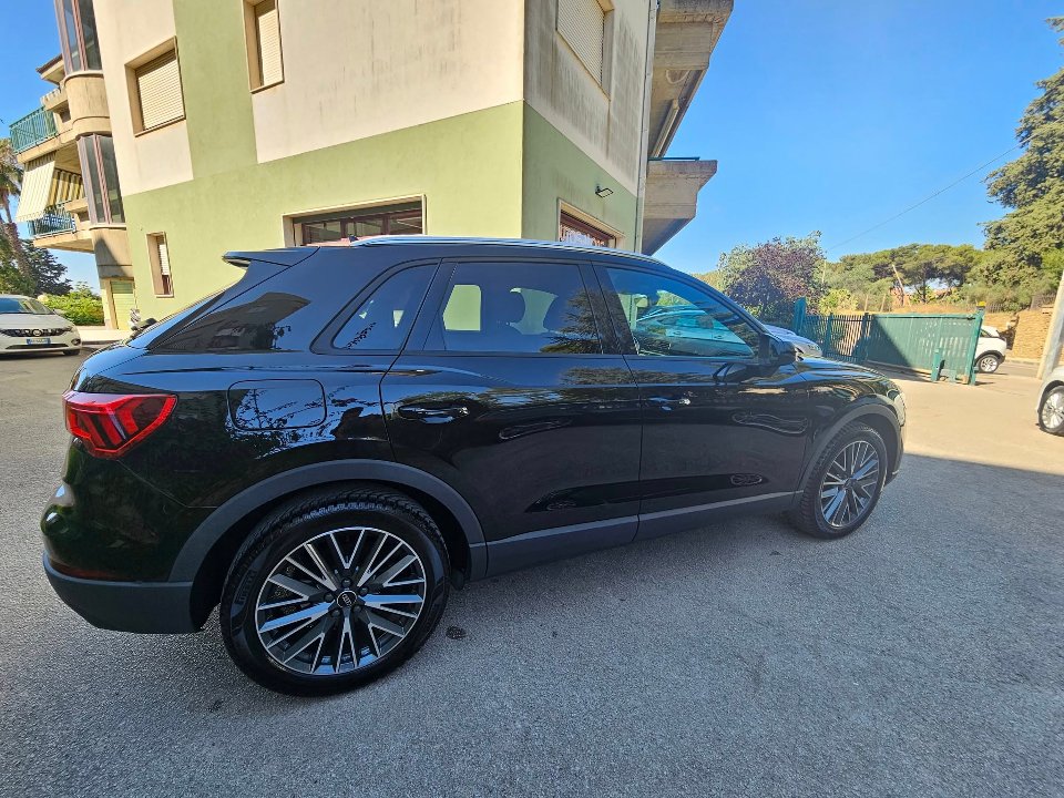 Audi Q3 S- LINE Diesel