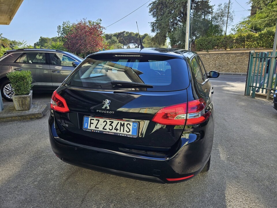 Peugeot 308 BUSINESS 130cv s&s Diesel