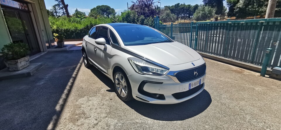 DS Automobiles DS7 Diesel