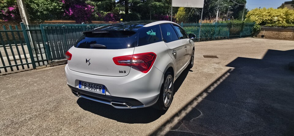 DS Automobiles DS7 Diesel