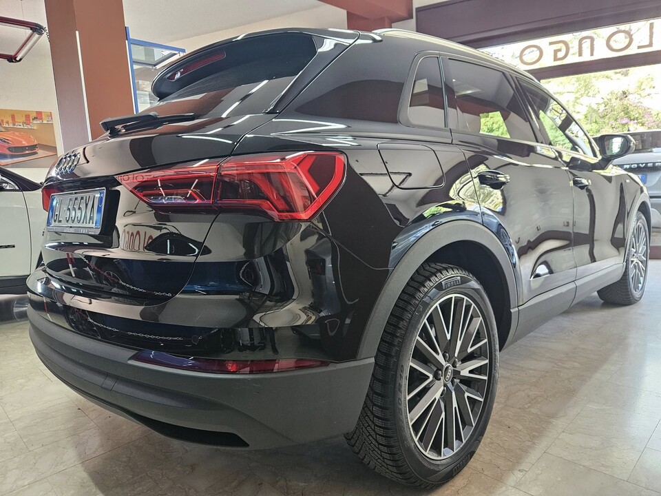 Audi Q3 S- LINE Diesel