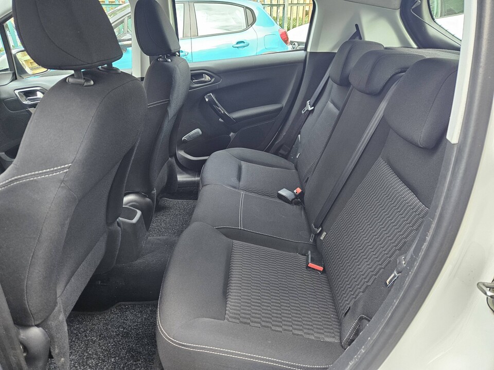 Peugeot 208 bluhdi Diesel