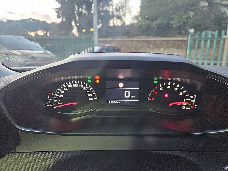 Peugeot 2008 ALLURE Diesel