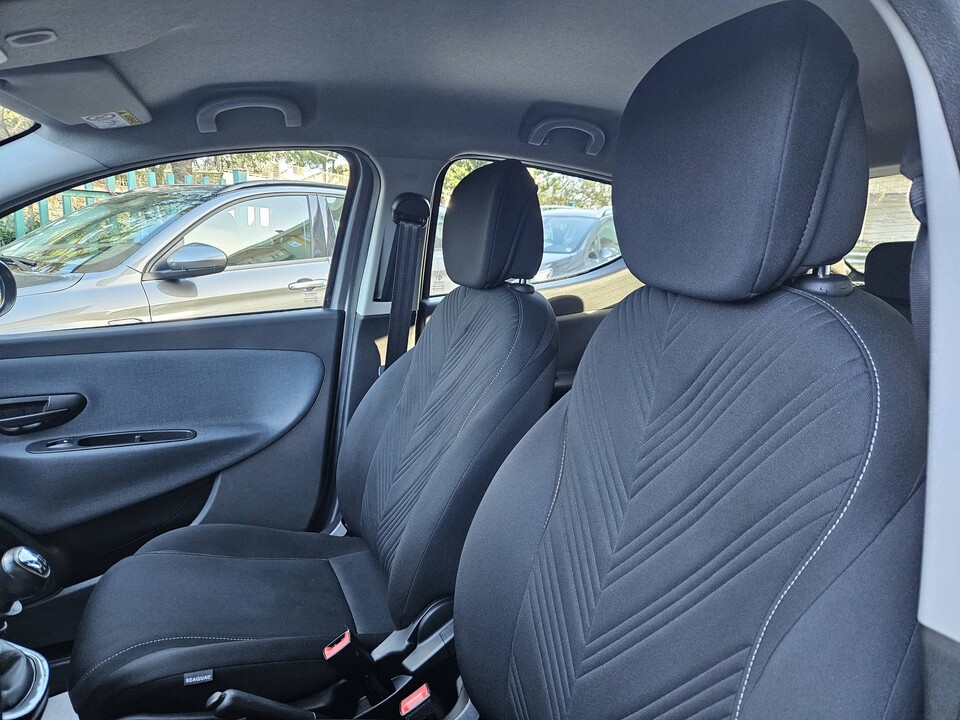 Lancia Ypsilon GOLD Elettrica / Benzina