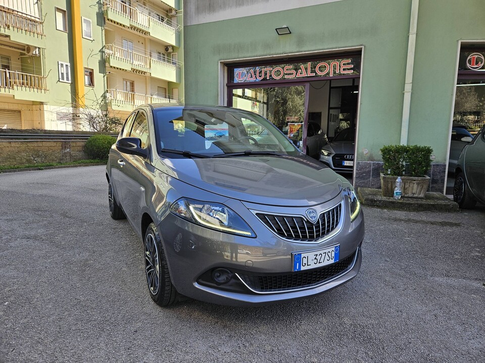 Lancia Ypsilon GOLD Elettrica / Benzina