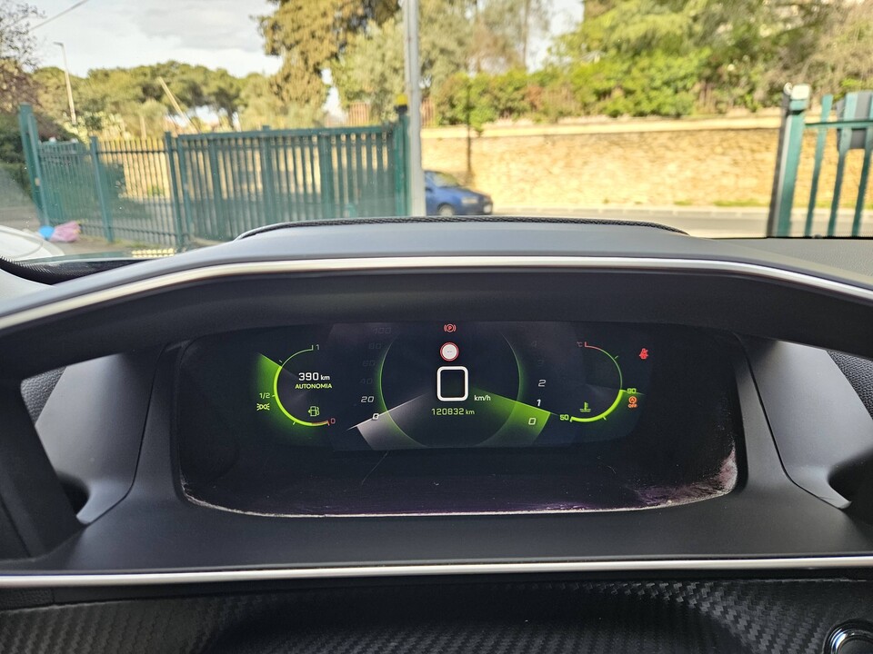 Peugeot 2008 ALLURE PACK Diesel