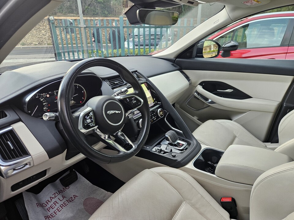 Jaguar E-Pace SE R-DYNAMIC Ibrida