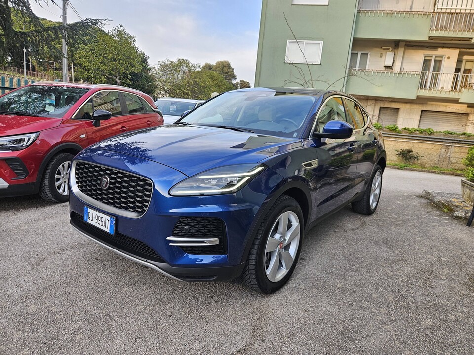 Jaguar E-Pace SE R-DYNAMIC Ibrida