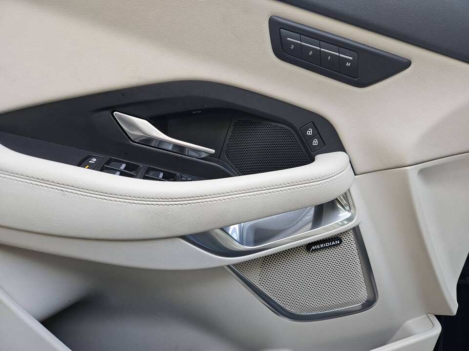 Jaguar E-Pace SE R-DYNAMIC Ibrida