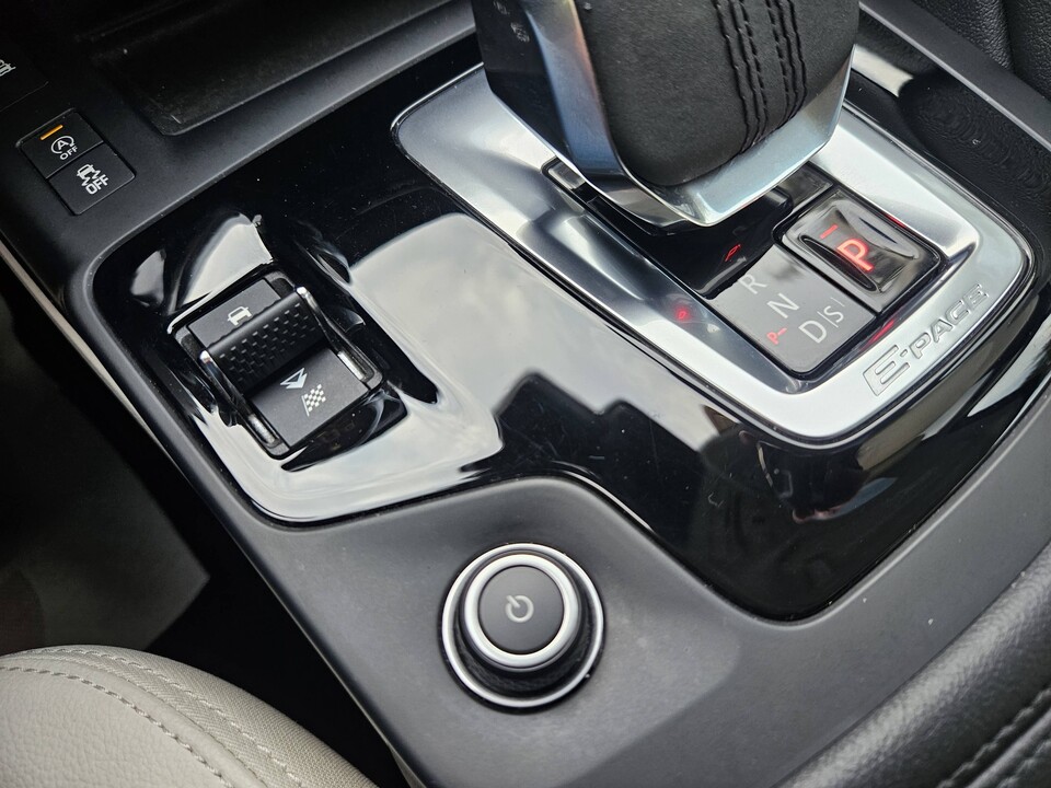 Jaguar E-Pace SE R-DYNAMIC Ibrida