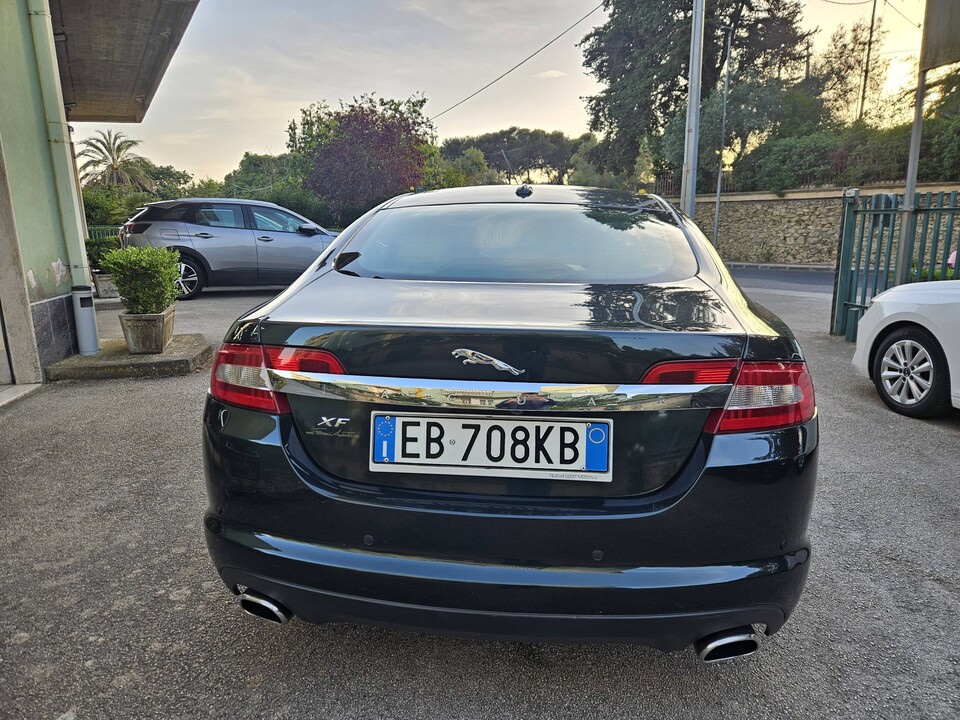 Jaguar XF LUXURY Diesel
