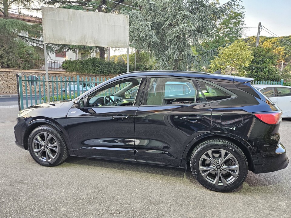 Ford Kuga ST - LINE Diesel
