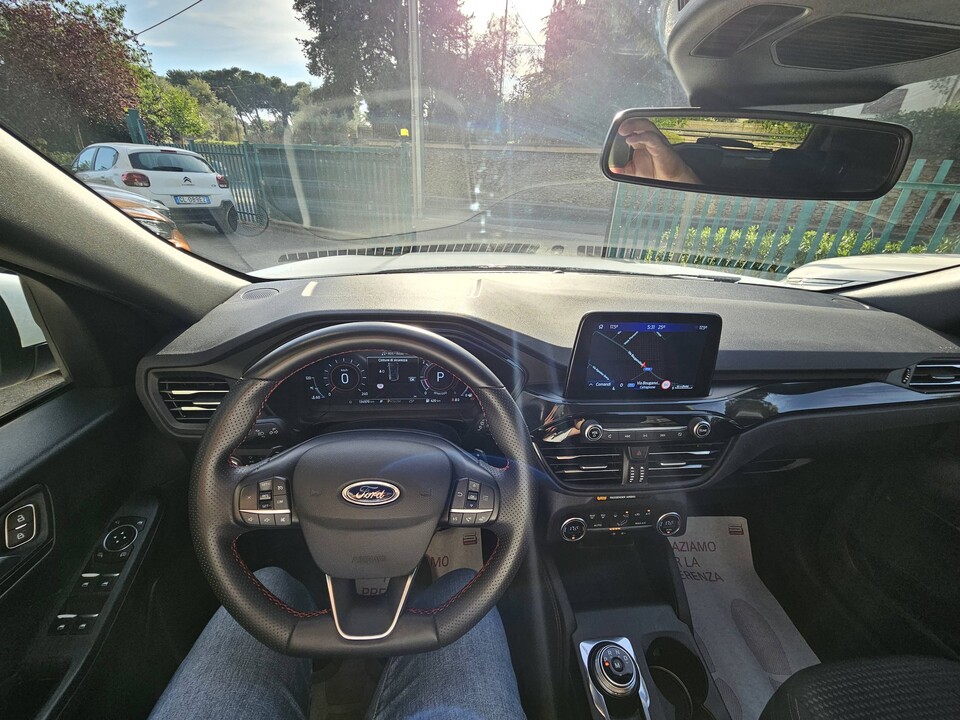 Ford Kuga ST - LINE Diesel