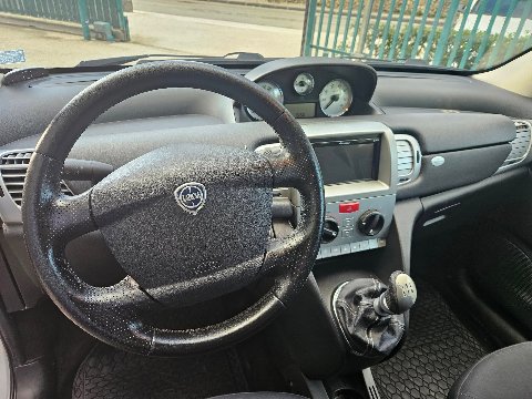 Lancia Ypsilon Benzina