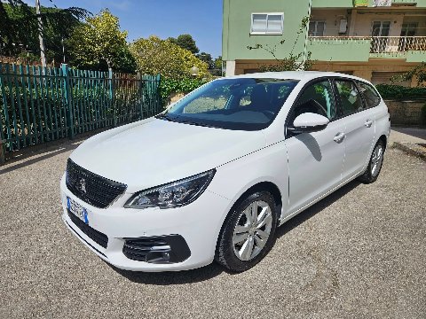 Peugeot 308 BUSINESS 130cv s&s Diesel