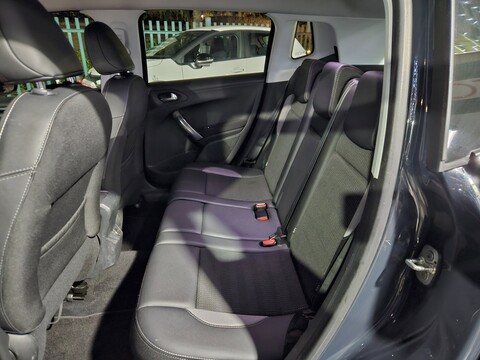 Peugeot 2008 ALLURE Diesel