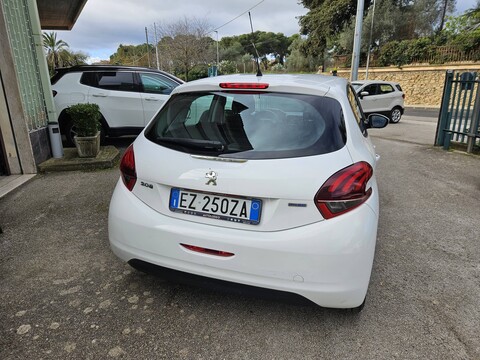 Peugeot 208 bluhdi Diesel