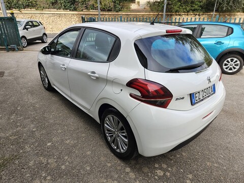 Peugeot 208 bluhdi Diesel