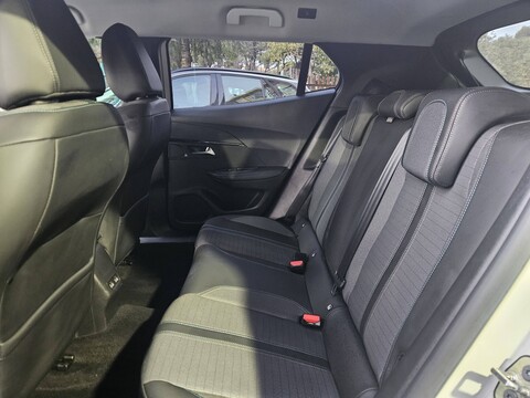 Peugeot 2008 ALLURE Diesel