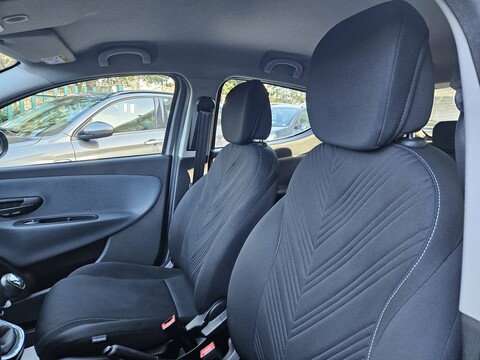 Lancia Ypsilon GOLD Elettrica / Benzina