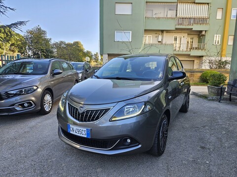 Lancia Ypsilon GOLD Elettrica / Benzina