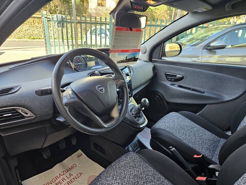 Lancia Ypsilon GOLD Elettrica / Benzina