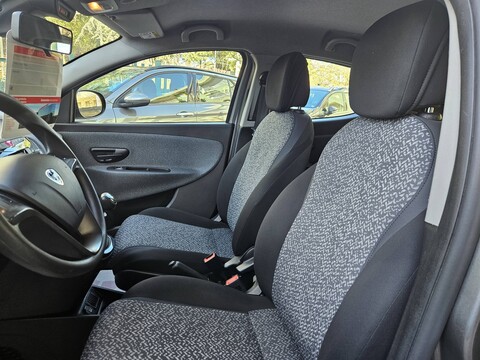 Lancia Ypsilon GOLD Elettrica / Benzina