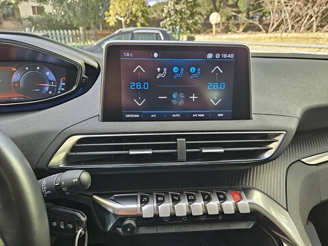 Peugeot 3008 allure sport Diesel