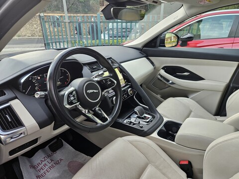 Jaguar E-Pace SE R-DYNAMIC Ibrida