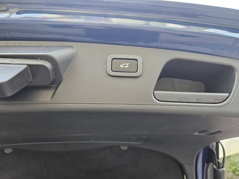 Jaguar E-Pace SE R-DYNAMIC Ibrida