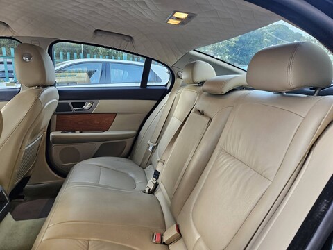 Jaguar XF LUXURY Diesel