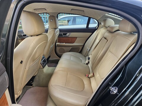 Jaguar XF LUXURY Diesel