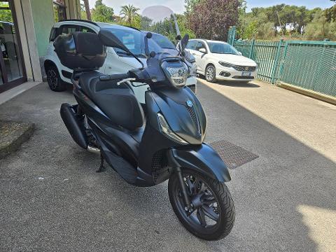 Piaggio Beverly Deep Black BEVERLY 300 S