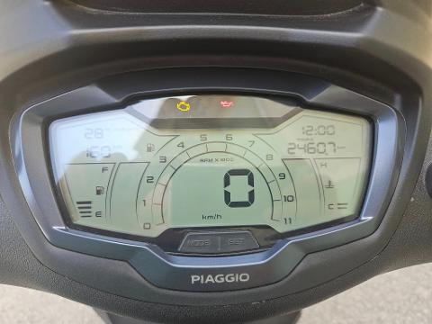 Piaggio Beverly Deep Black BEVERLY 300 S