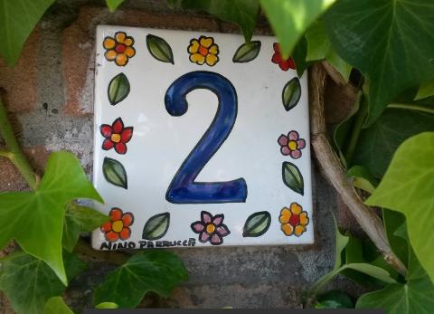 Piastrella personalizzata  in ceramica Nino Parrucca