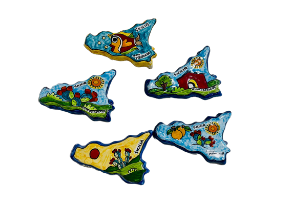 Piastrella a forma di Sicilia cm.13x8,5x1,5 Nino Parrucca