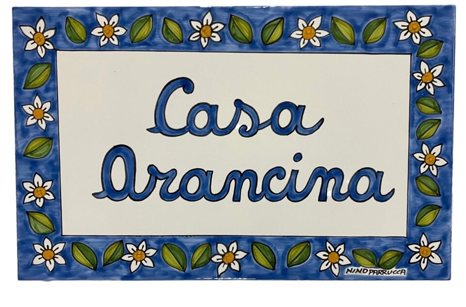 Piastrella personalizzata Margherite fondo azzurro in ceramica Nino Parrucca