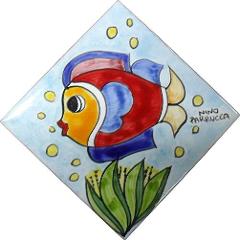 Piastrella in ceramica decoro pesce fondo celeste Rombo - Cod. 44 Nino Parrucca