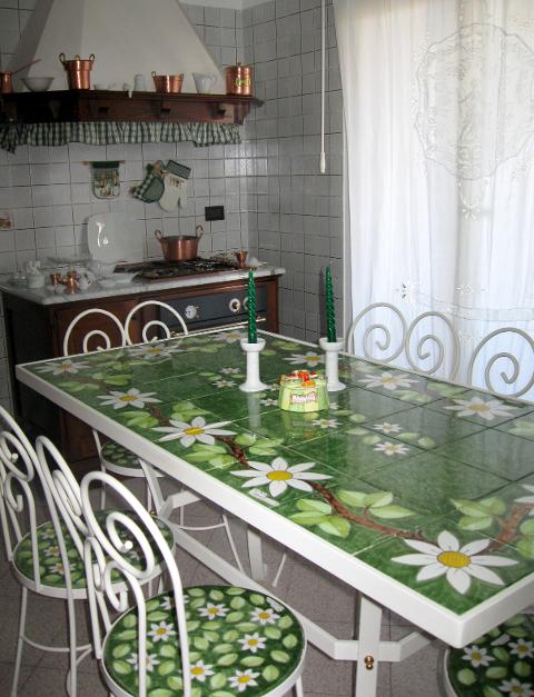 Tavolo rettangolare 160x80 in ferro bianco - Margherite Nino Parrucca