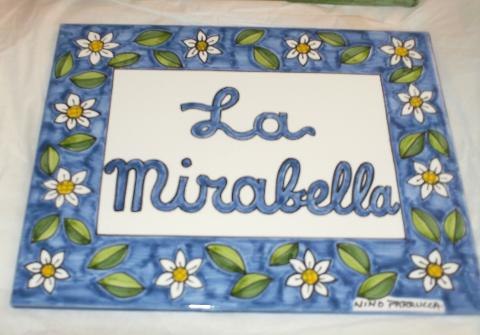 Piastrella personalizzata Margherite fondo azzurro in ceramica Nino Parrucca