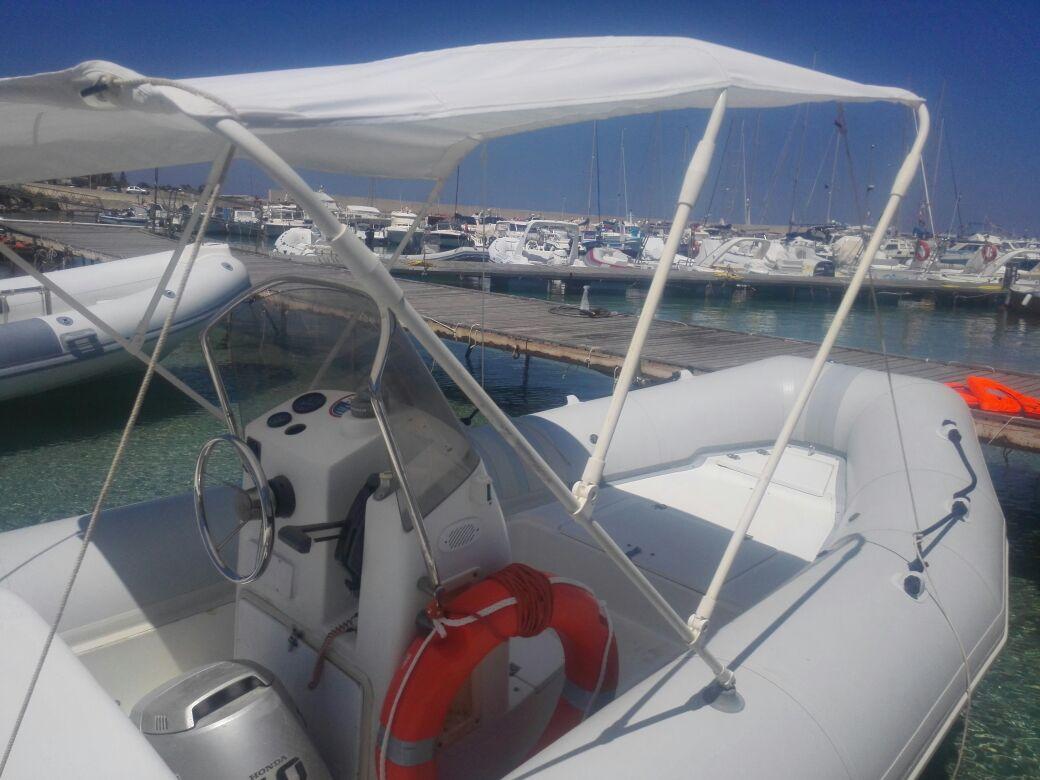 Noleggio Gommone a San Vito Lo Capo: BAT 490 CON suzuki 40/60  4 TEMPI, MAX 4 PERSONE.