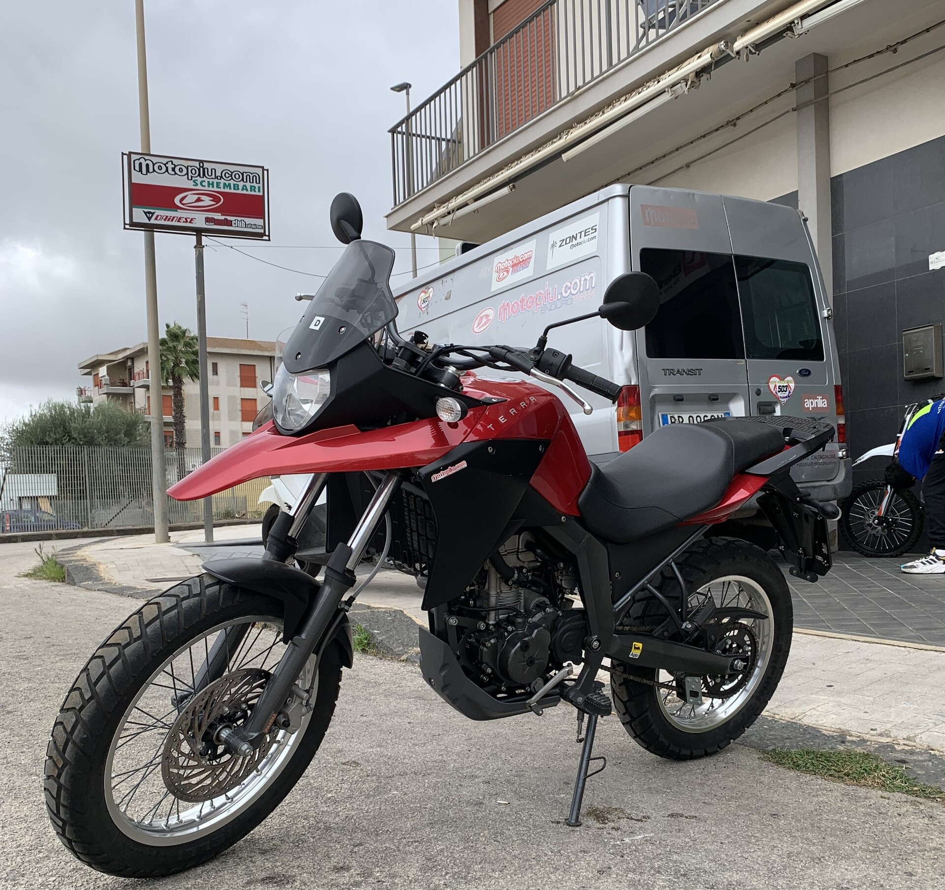 Derbi senda