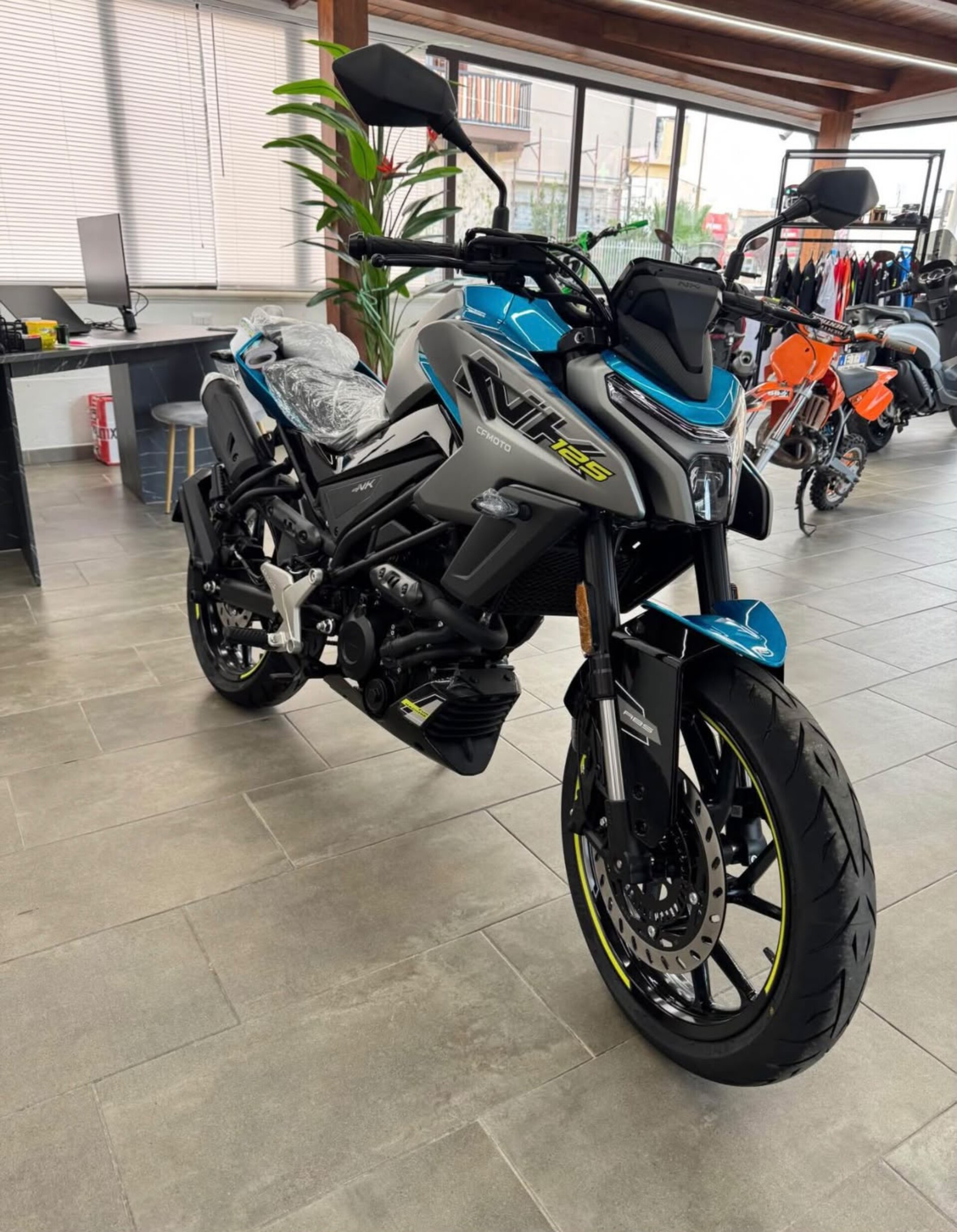 CF Moto Urban 125 Cf Moto 125NK replica